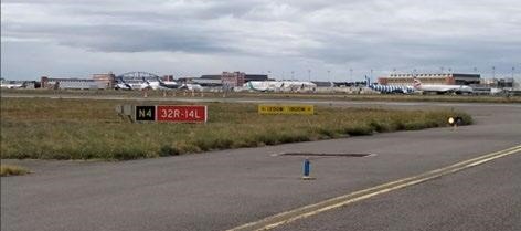 A320-Toulouse-23-HoldingPoint-signage