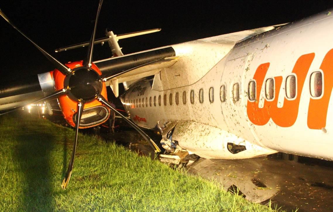 AT76 Semarang 2016 aicraft damage