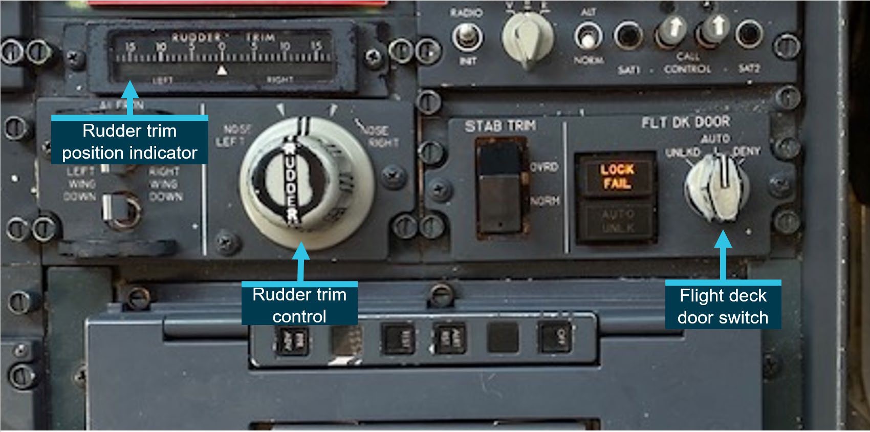 B728-SW-of-Brisbane-2023-rudder-trim&door-lock-closeup
