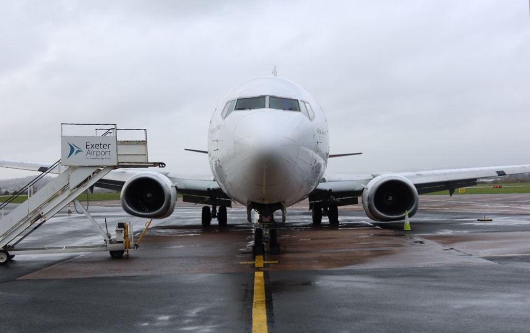 B734 Exeter 2021 wing